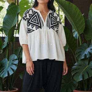 Miss Madigan Shelley Linen Top